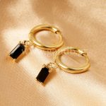 Σκουλαρίκια κρίκοι με μαύρες πέτρες