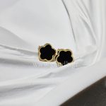 Σκουλαρίκια καρφωτά σε σχήμα λουλουδιού